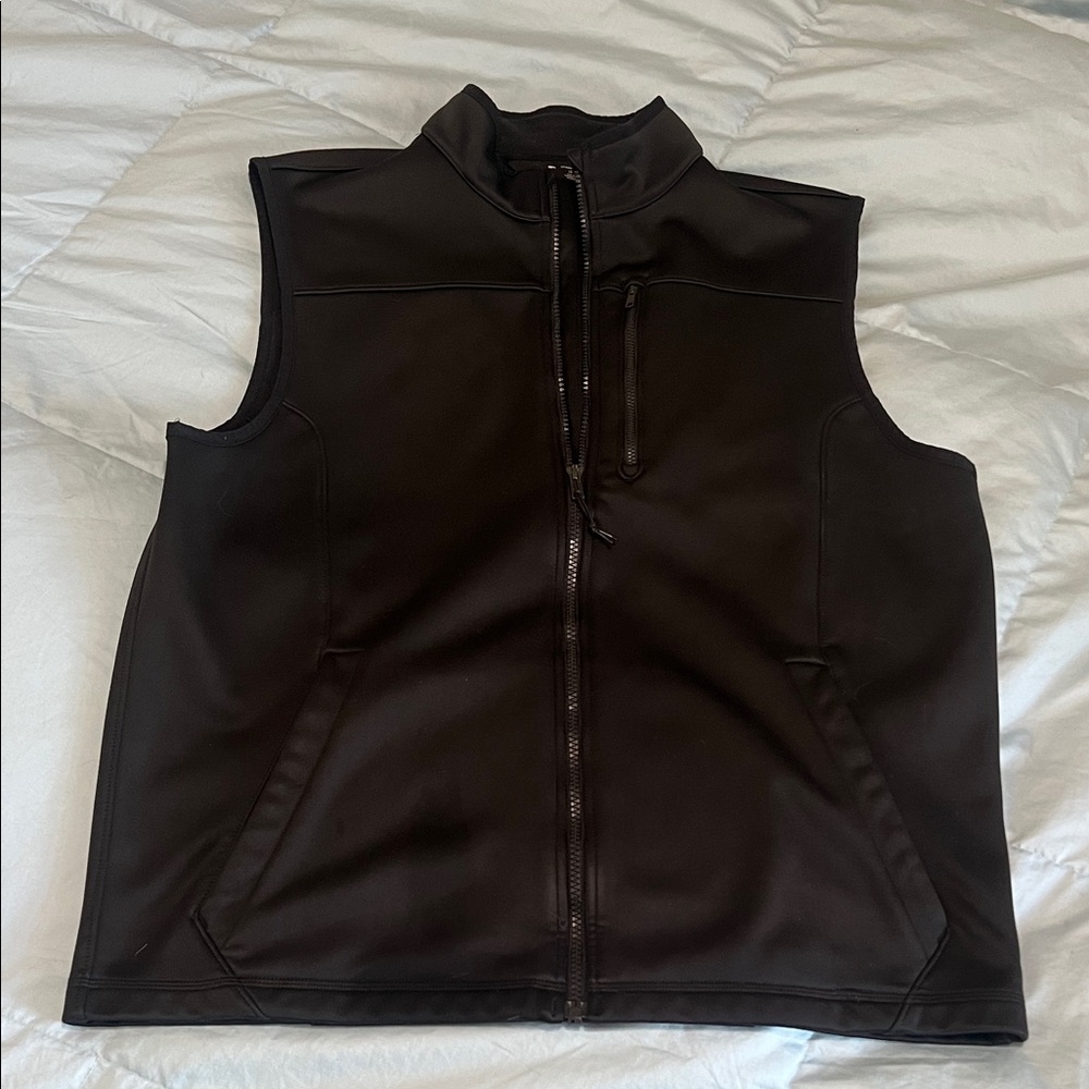 Under Armour Men's Black Softshell Vest